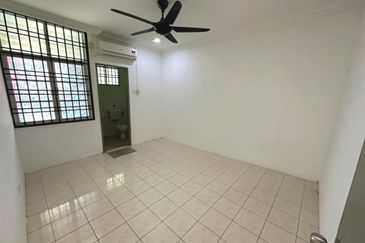 [Full Loan| Facing Open|Extend Kitchen] 1.5 Sty Taman Maju Satu, Sg.Jelok, Kajang