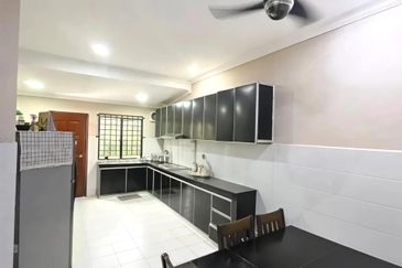 [Full Loan| Facing Open|Extend Kitchen] 1.5 Sty Taman Maju Satu, Sg.Jelok, Kajang