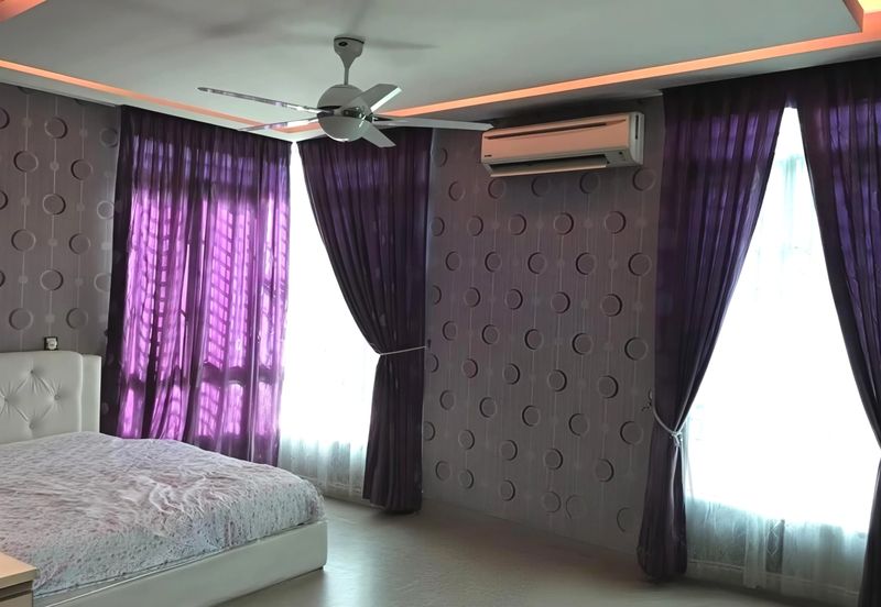 [Full Loan | Fully Renovated ] 2 Storey Bungalow Taman Jelok Impian, Kajang