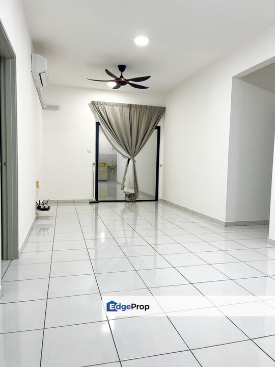 SEMI FURNISHED - RESIDENSI MUTIARA KAJANG 2 @ KAJANG , Selangor, Kajang