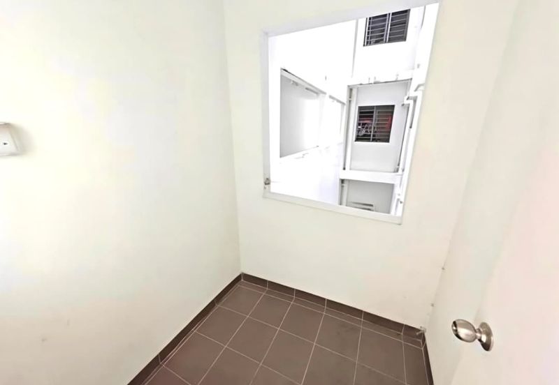 [Full Loan | Below Market] Apartment Karisma@ Eco Majestic, Semenyih