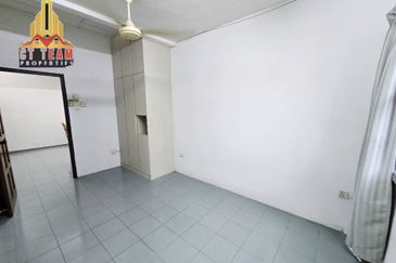 [Full LoanI Corner LotI 46x75I Renovated] 2 Storey Taman Jasmin, Kajang 