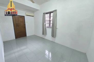 [Full LoanI Corner LotI 46x75I Renovated] 2 Storey Taman Jasmin, Kajang 