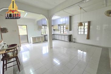 [Full LoanI Corner LotI 46x75I Renovated] 2 Storey Taman Jasmin, Kajang 