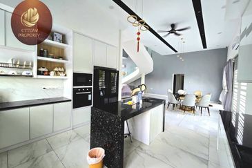 2 Sty Bungalow Nilai Spring Villa