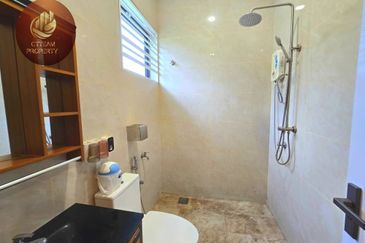 2 Sty Bungalow Nilai Spring Villa