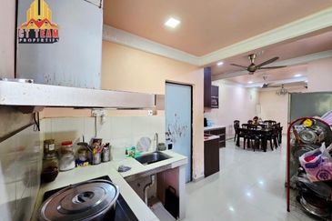 [Full LoanI 22x75I Renovated] Single Storey Taman Restu , Kajang