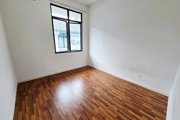 [22x75] 2 Sty Cradelton Eco Majestic Semenyih For Rent