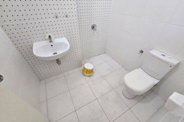 [22x75] 2 Sty Cradelton Eco Majestic Semenyih For Rent