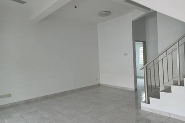  2 Sty Hillpark, Bandar Teknologi Kajang For Rent
