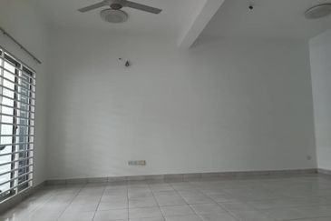  2 Sty Hillpark, Bandar Teknologi Kajang For Rent