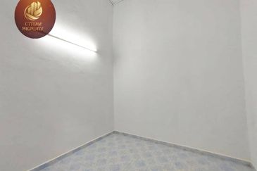 [Full Loan I 4 Room & Kitchen extended] 1 Sty Bandar Rinching Semenyih 