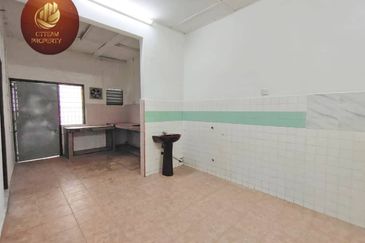 [Full Loan I 4 Room & Kitchen extended] 1 Sty Bandar Rinching Semenyih 