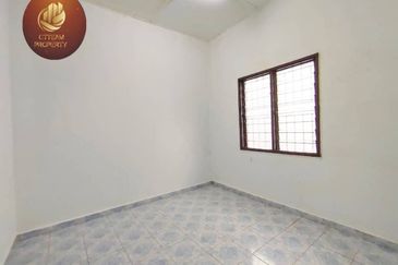 [Full Loan I 4 Room & Kitchen extended] 1 Sty Bandar Rinching Semenyih 
