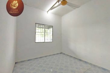 [Full Loan I 4 Room & Kitchen extended] 1 Sty Bandar Rinching Semenyih 