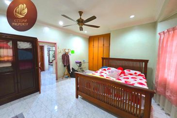 [Facing Open IFull Loan IRenovated] 2 Storey Taman Bukit Mewah, Kajang