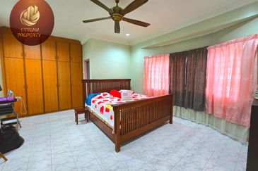 [Facing Open IFull Loan IRenovated] 2 Storey Taman Bukit Mewah, Kajang