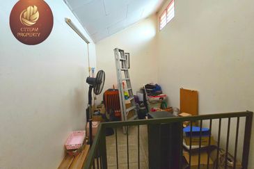 [Facing Open IFull Loan IRenovated] 2 Storey Taman Bukit Mewah, Kajang