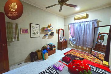 [Facing Open IFull Loan IRenovated] 2 Storey Taman Bukit Mewah, Kajang