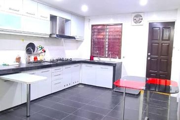 [Facing Open|5R3B Reno|F. Loan] 2.5 Storey , Saujana Impian Kajang