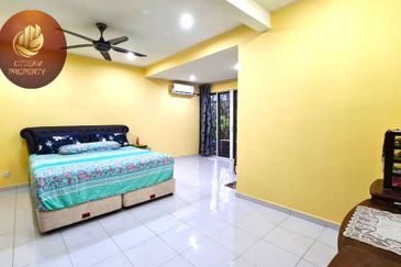 [Facing Open|5R3B Reno|F. Loan] 2.5 Storey , Saujana Impian Kajang