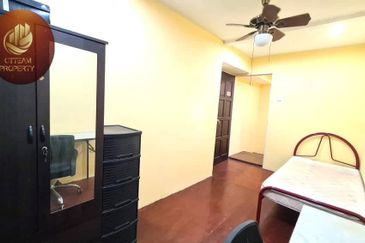 [Facing Open|5R3B Reno|F. Loan] 2.5 Storey , Saujana Impian Kajang