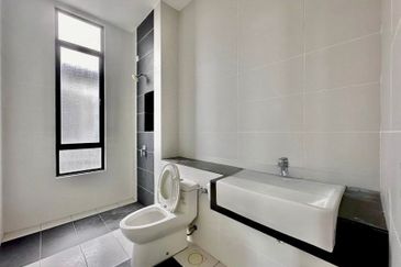 [Full Loan I 32x75] 2 Sty Semi D Tenderfields Eco Majestic, Semenyih