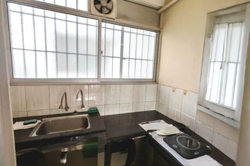 [F. Loan |C. Back RM70k] Simfoni 1 Condo, Bandar Teknologi Kajang 