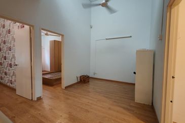 [Facing Open IReno IF. Loan] 2 Sty Taman Bukit Mewah, Kajang