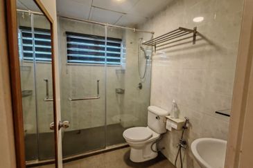 [Facing Open IReno IF. Loan] 2 Sty Taman Bukit Mewah, Kajang