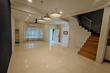 [Facing Open IReno IF. Loan] 2 Sty Taman Bukit Mewah, Kajang