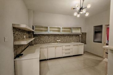 [Facing Open IReno IF. Loan] 2 Sty Taman Bukit Mewah, Kajang