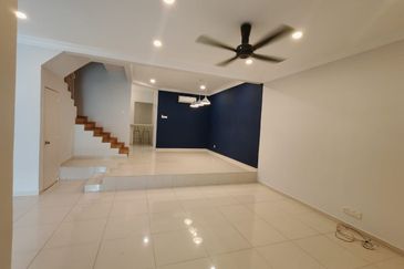 [Facing Open IReno IF. Loan] 2 Sty Taman Bukit Mewah, Kajang