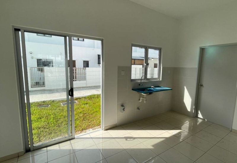 2 Sty Acorus Setia Ecohill 2 For Rent