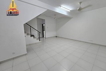 2 Sty Pelangi Semenyih 2 For Rent