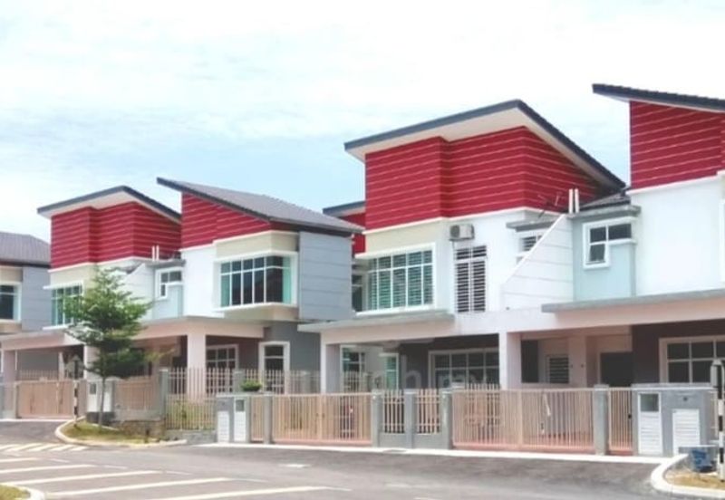 [Full Loan I 40x75] 2sty Semi D Taman Pelangi Semenyih 2