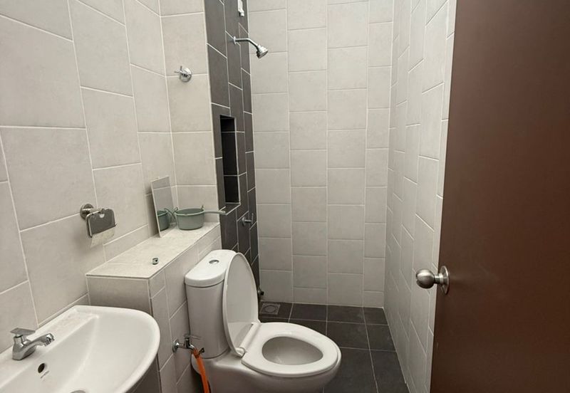 [22x70-Partially Furnished ] 2 Sty Carnus Setia Ecohill 2 For Rent