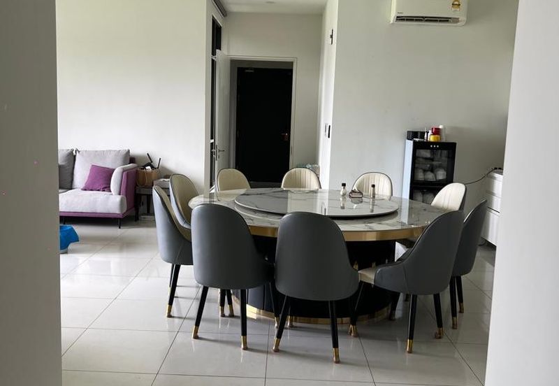 Mayfair Residences @ Pavilion Embassy