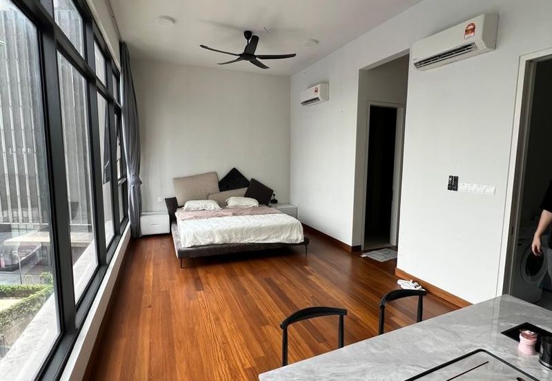 Mayfair Residences @ Pavilion Embassy