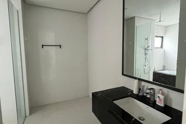 Mayfair Residences @ Pavilion Embassy