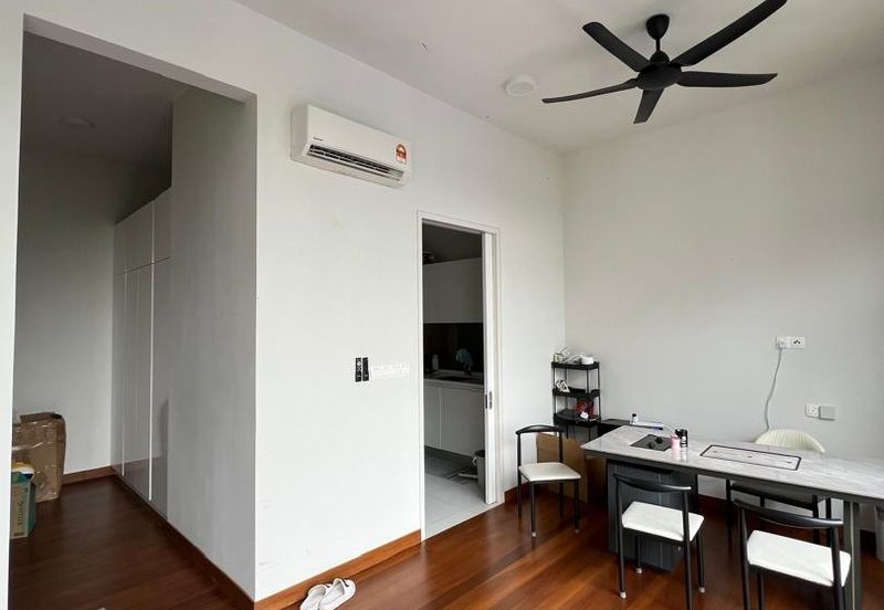 Mayfair Residences @ Pavilion Embassy