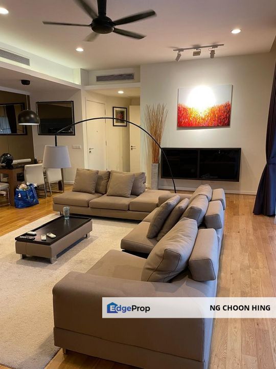 St Mary Residences Luxury for sale: Golden Triangle 2+1 Bed, 1,614 sq ft Corner Unit. Resort Pool View. Best Value KLCC., Kuala Lumpur, KL City