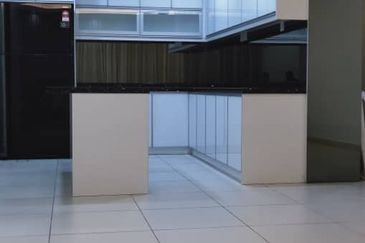 Zefer Hill Residence