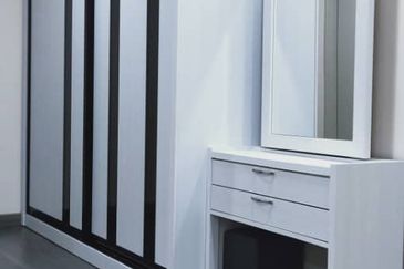 Zefer Hill Residence