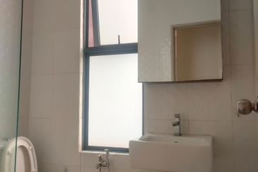 Zefer Hill Residence