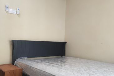 Zefer Hill Residence