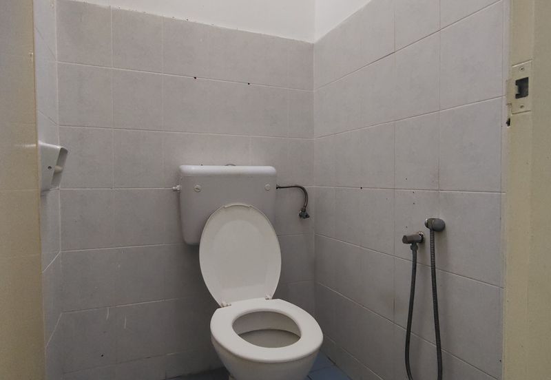 Seri Markisa Puchong Tekali 3 Bedrooms Basic Unit for Rent