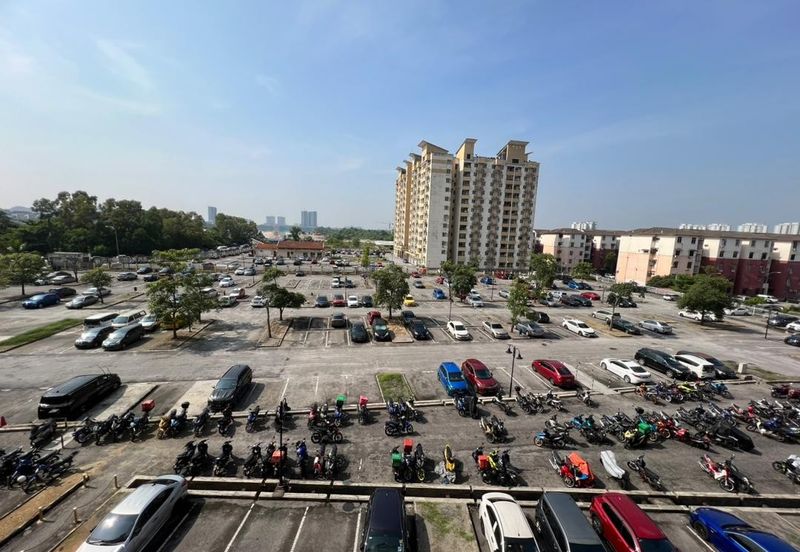 Vista Millennium Condominiums