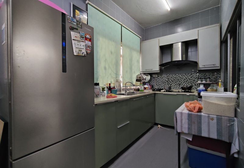 Jalan Puchong Utama 8/5A