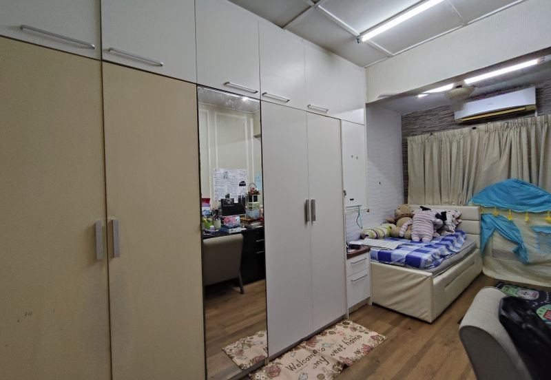 Jalan Puchong Utama 8/5A